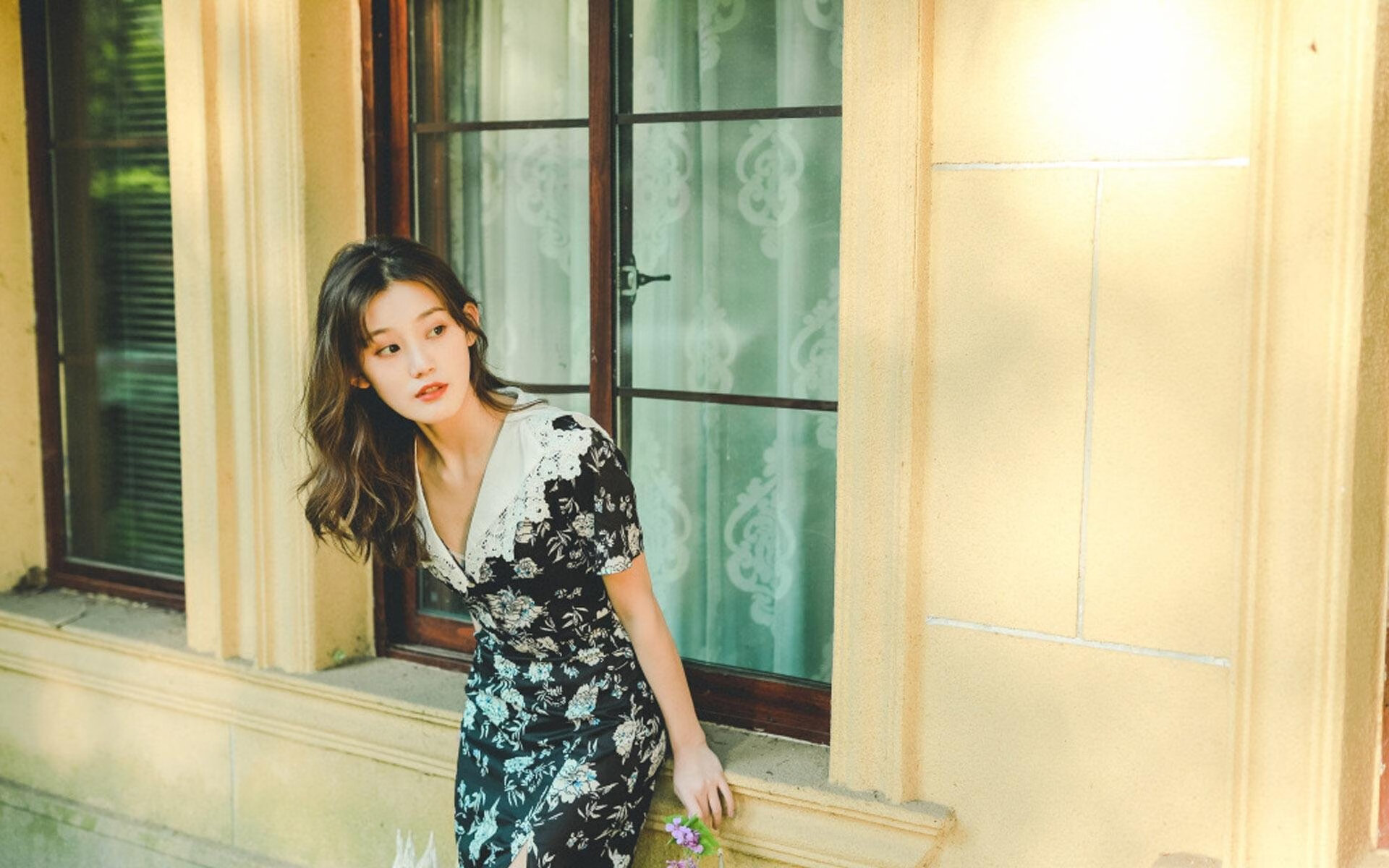 伊朗男队在四分之一决赛中意外击败日本队，进入半决赛，成为本届赛事的一大亮点。