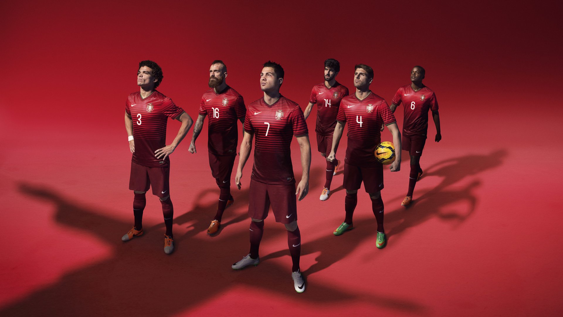 绿色能源足球场成为新趋势，行业迈向低碳绿色发展，足球场绿地